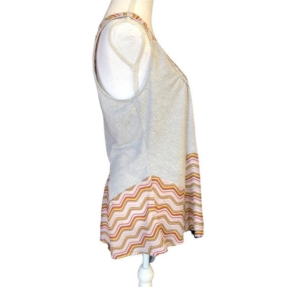 A COMMON THREAD WOMENS SLEEVELESS PULLOVER TOP SIZE LARGE - Picture 7 of 9